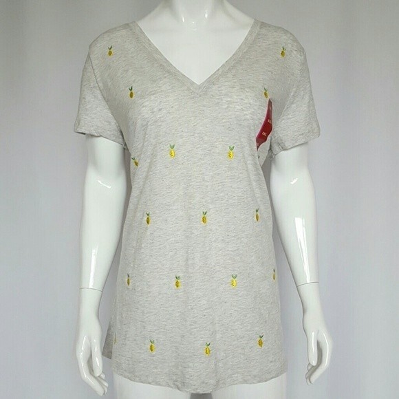 NEW Merona Plus Size Gray Embroidered Lemon Tee - Picture 2 of 8